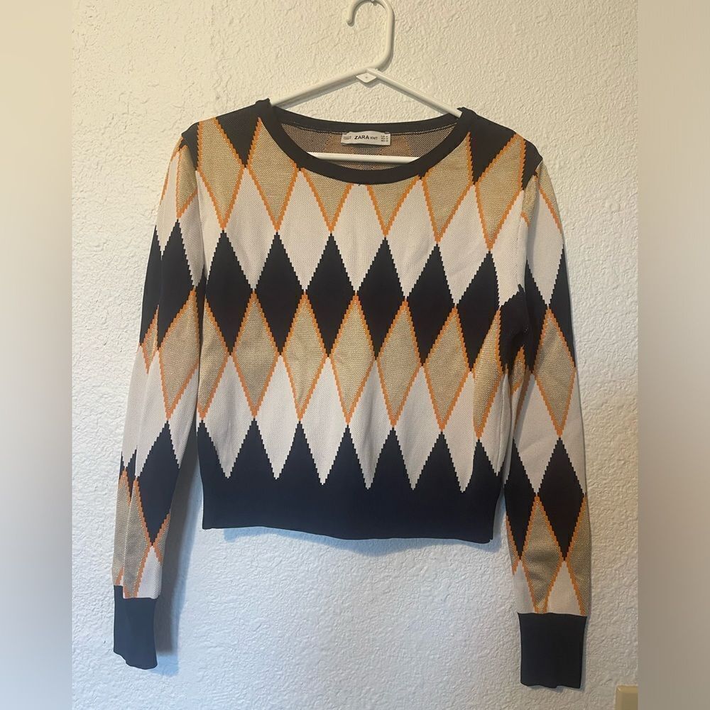 Zara Geometric diamond print top sz M